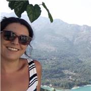 Graduada en derecho en la UMU. Me ofrezco para dar clases de materias jurídicas